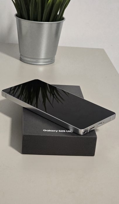 Samsung Galaxy S25 Ultra 12/512GB  White Ca Nou + Garanție 2 Ani eMAG