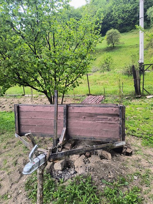Remorcă auto de vânzare