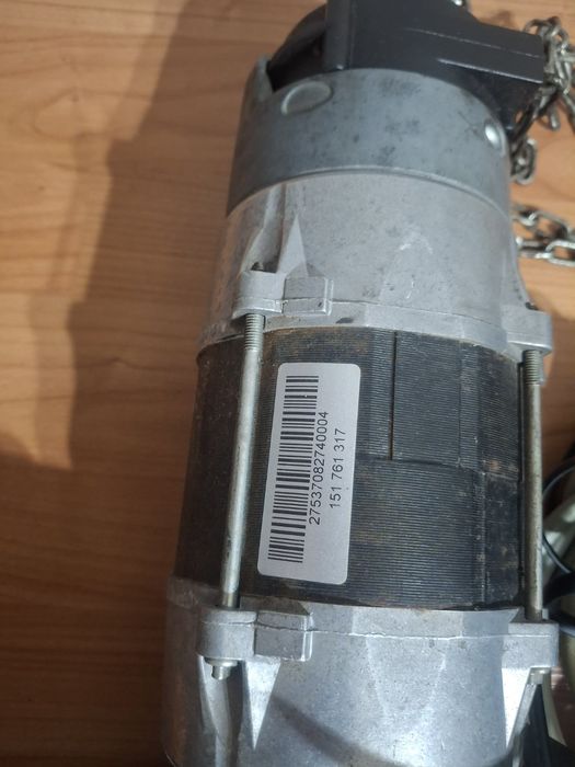 Електромеханично задвижване за автоматична врата