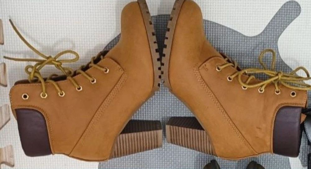 Botine călduroase, Nr 37, branț 24 cm , toc  8 cm