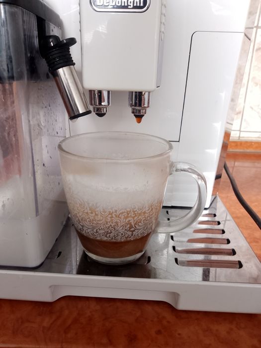 Кафе автомат De'Longhi eletta cappucino top кафемашина капучино кана