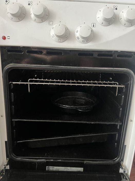 Продам пуховую печь с варочным покрытием