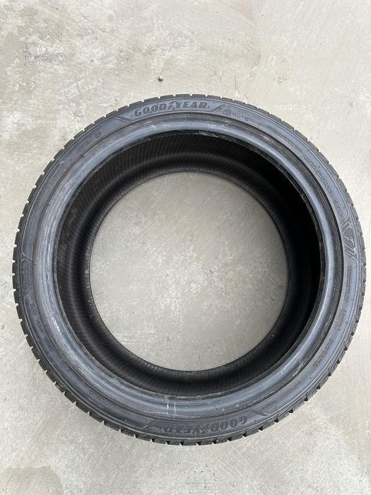 Anvelope 255/35 R19 GoodYear UltraGrip Performance 7mm