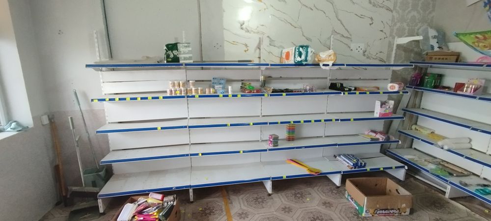 Стеллажи для магазина