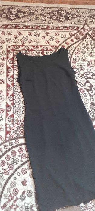 Продаётся чёрное платье