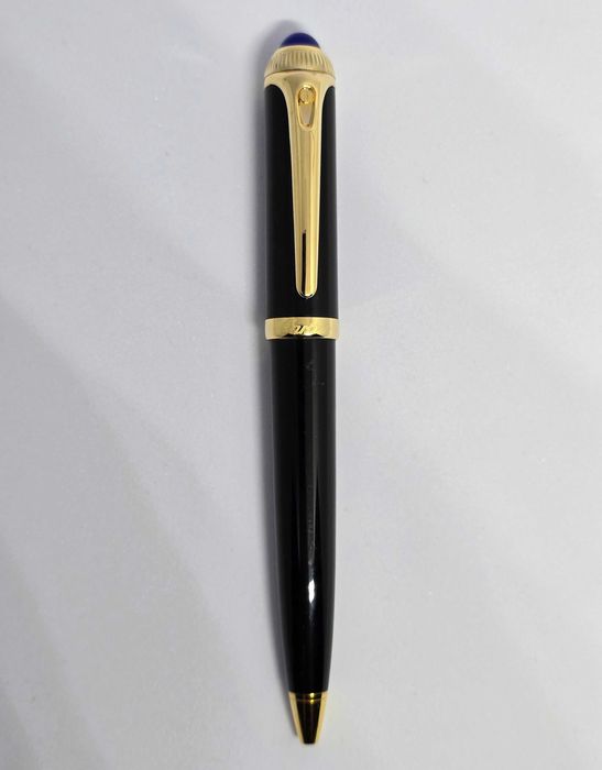 Химикалки Montblanc, S.T. Dupont и Cartier