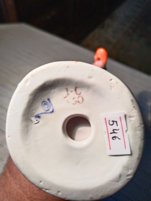 Советская фарфоровая статуэтка.