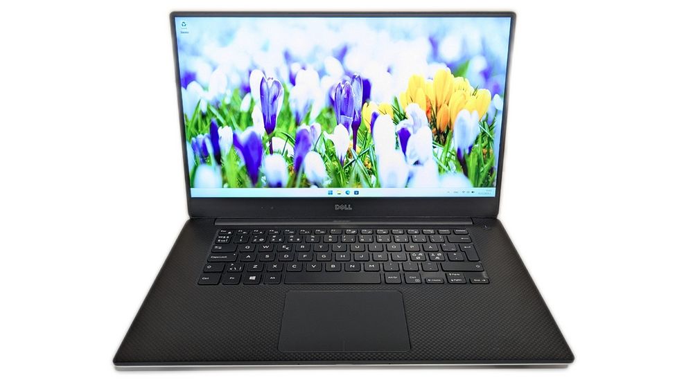 Dell Precision 5510 15.6" 1920x1080 i7-6820HQ 16GB 256GB SSD M1000M