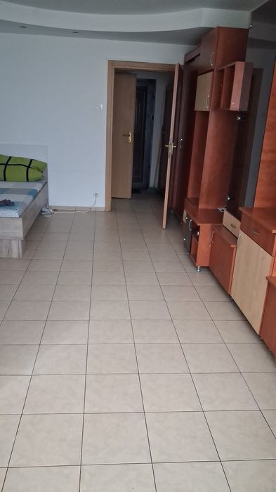 Proprietar inchiriez garsoniera pe termen lung în cartierul Berceni, str. Turnu Magurele NR13. S2, vis-a-vis LIDL ,loc parcare