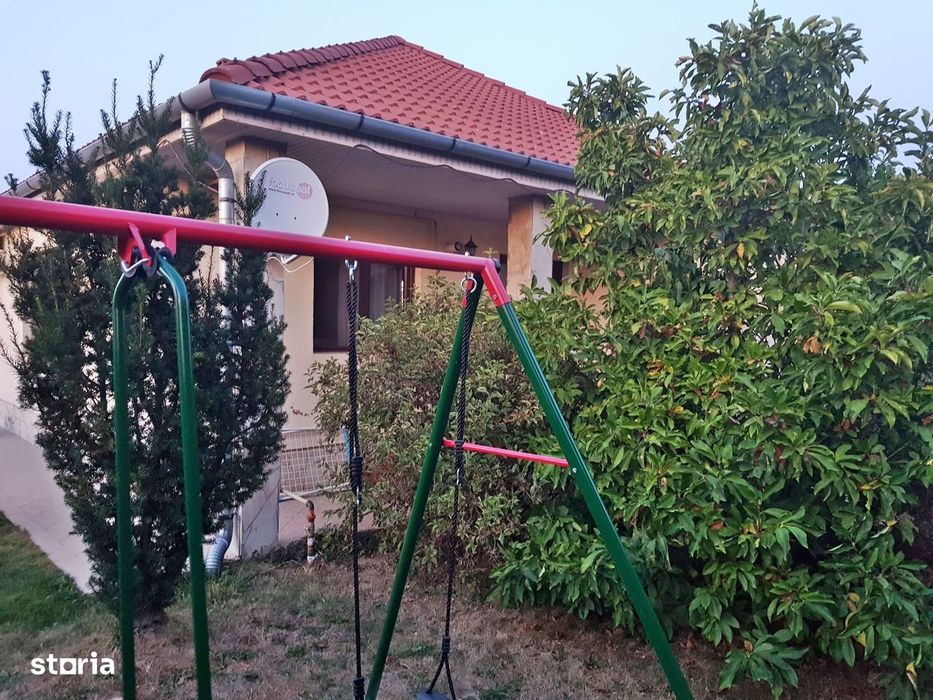 Casa in Santion, Bihor, teren 520 mp, 4 camere, 2 bai, garaj – VANZARE