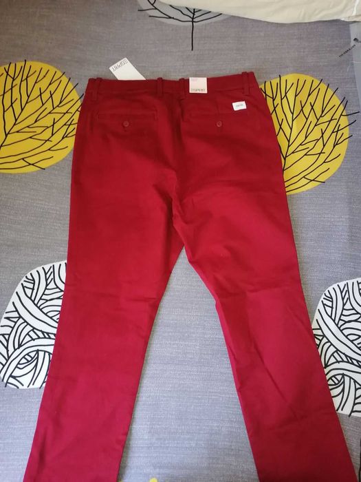 Нов мъжки панталон Esprit, размер L, тъмночервен