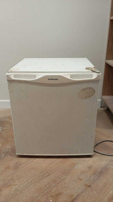 маленький холодильник samsung