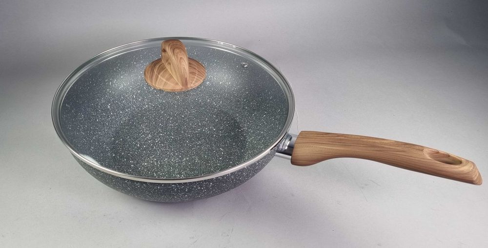 Уок тиган с капак 28см