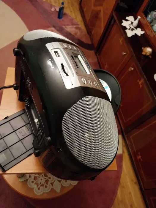 Radio bombox cu CD , Stik si card de memorie  - vand schimb cu  - google Nest mini