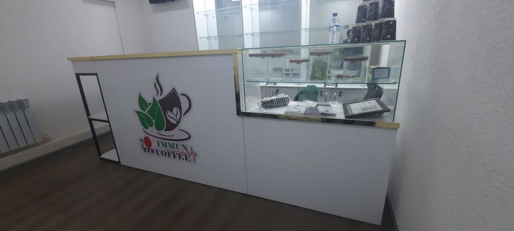 Офис учун мебель витрина ресепшн