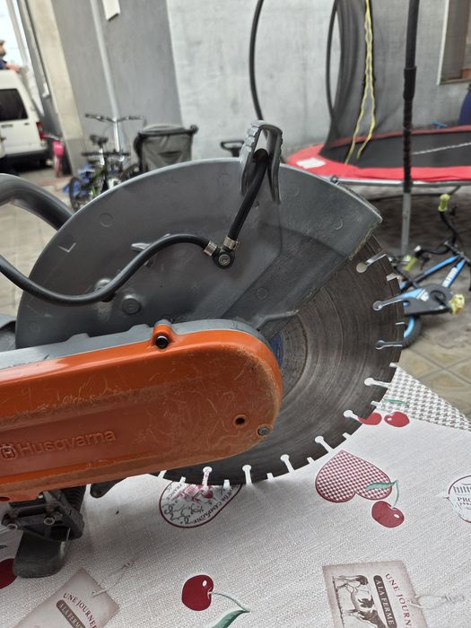 HUSQVARNA K 1 PACE фугорез  на батеря
Флугоре