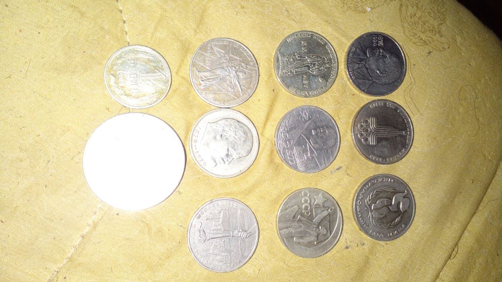 Продам Монеты коллекционные