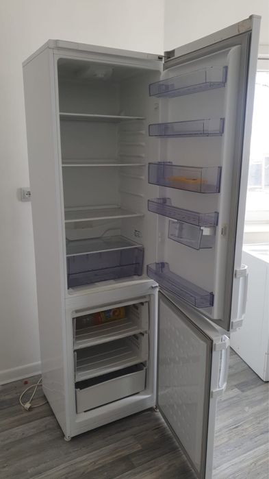 Продается холодильники