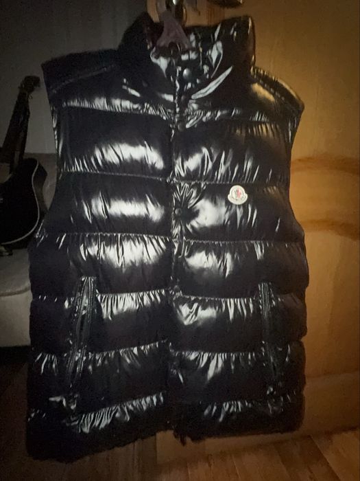 безрукавка moncler XL
