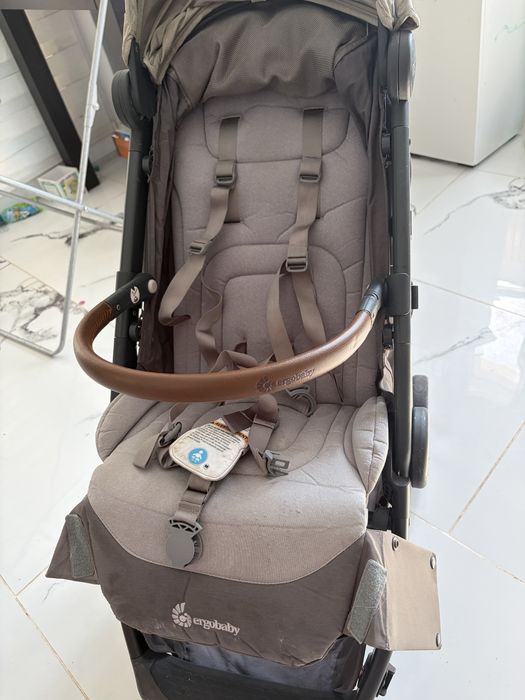 Carucior copii Ergobaby