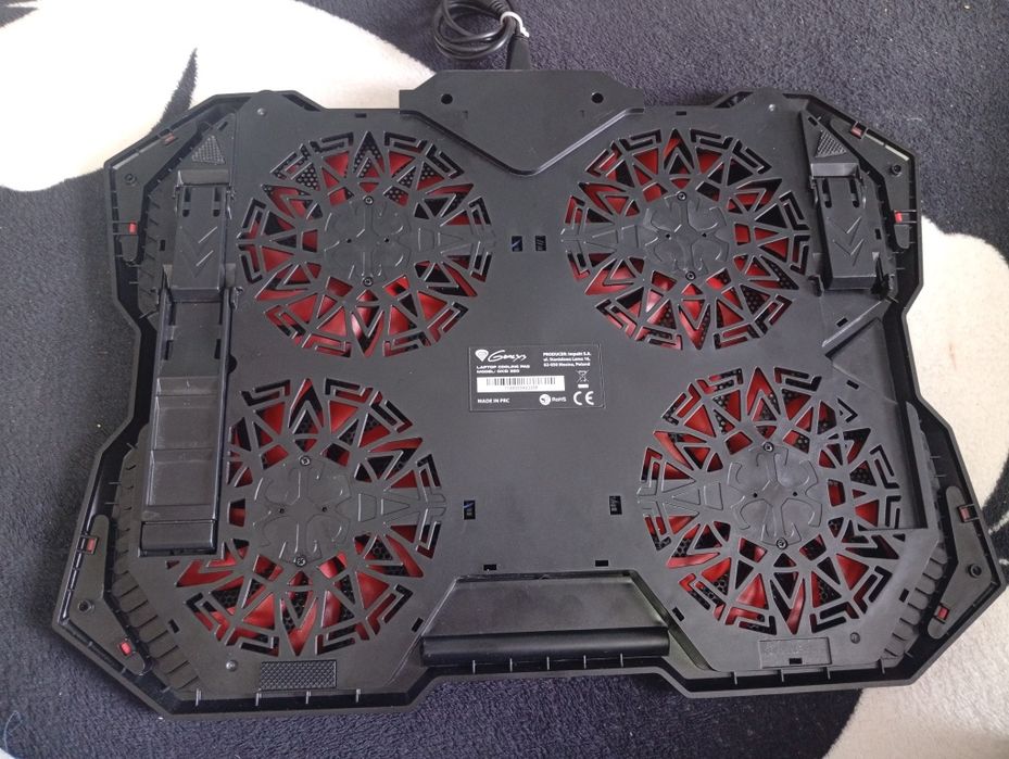 Vând răcitor pentru laptop