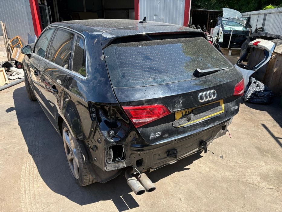 Dezmembrez Dezmembrari Audi A4 B8 Audi A5 8T Coupe Cabrio Sportback Audi A6 C7 / Piese Audi A7 C7 4G / A3 8V Piese Caroserie Mecanica Diferite culori