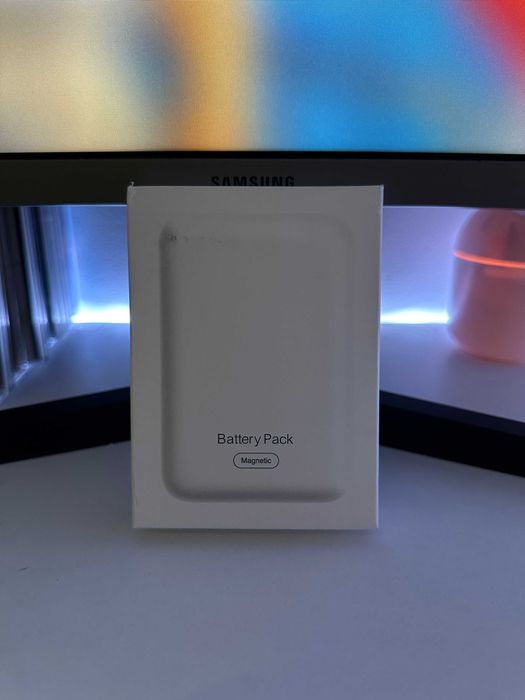 OFERTĂ - Baterie externă 10000mAh MagSafe Neagra, încărcare wireless, USB-C, cablu de încărcare, nouă