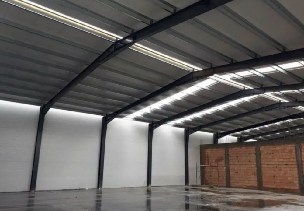 Hală metalică la cheie cu montaj și livrare rapidă