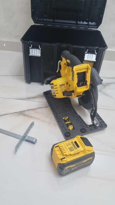 Circular Dewalt 54v