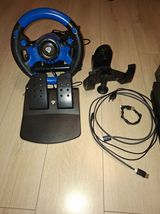 PS4 FLAT с аксесоари