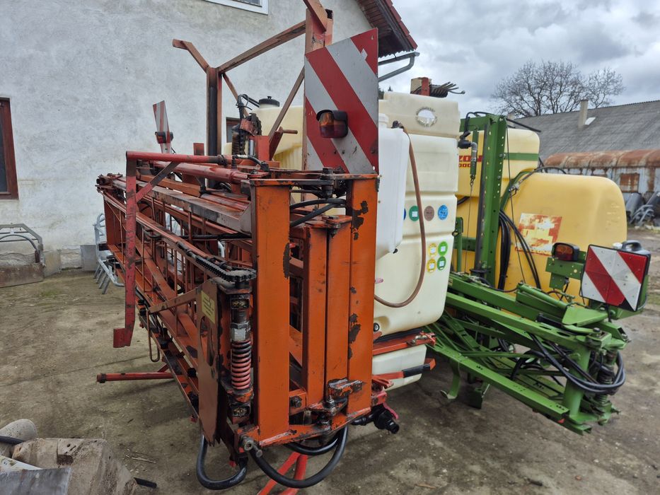 Amazone UF 1000 met erbicidat- stropit. 1000 l,15 m brate,calculator.recent adusa din Germania