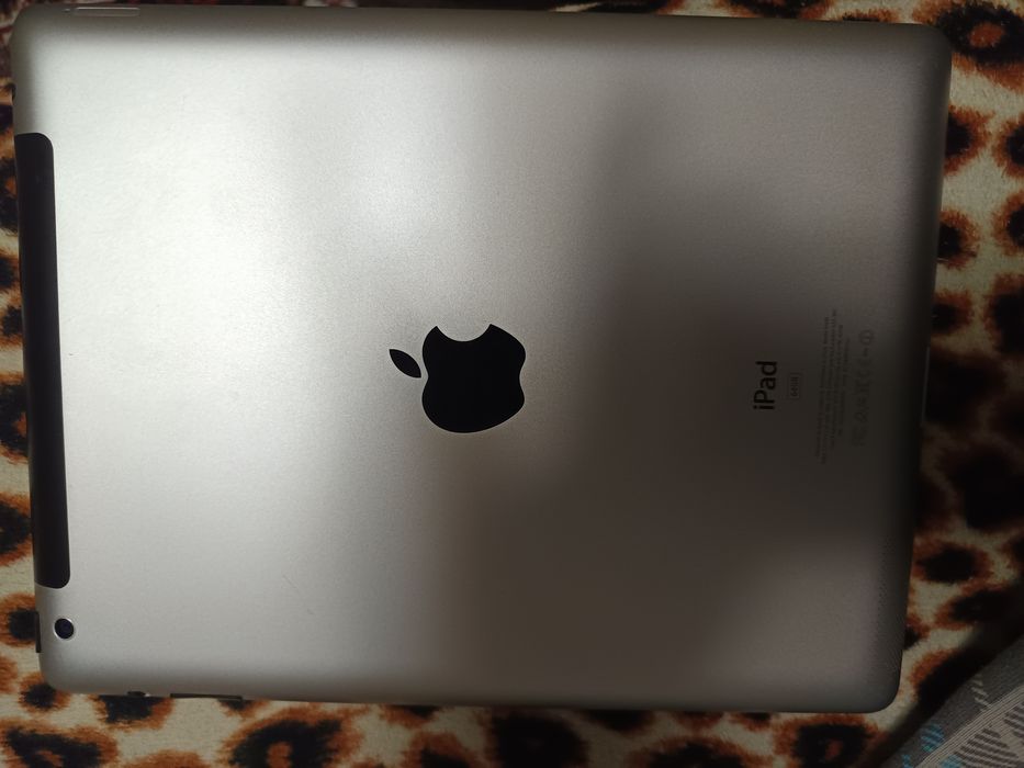 vand ipad 64GB ca su nota 9/10