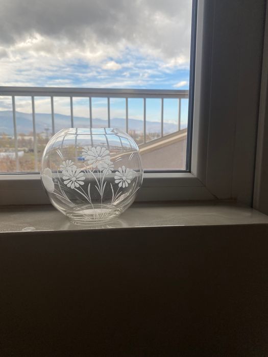 Кристали,халби,чаши