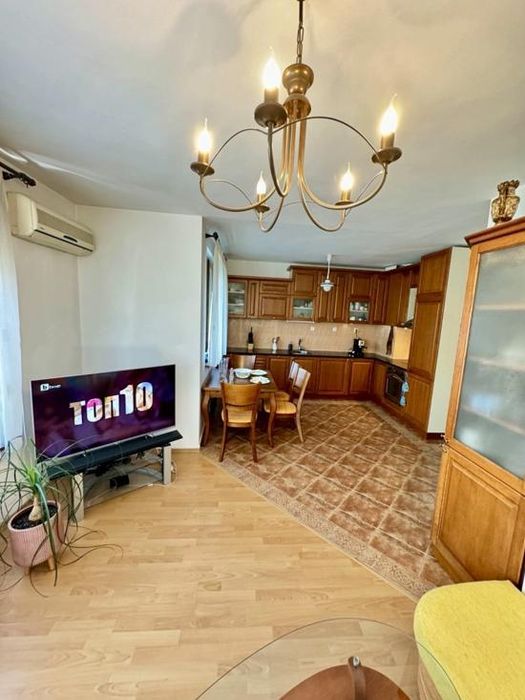 Дава се под наем Тристаен апартамент в София, Банишора - 100 кв.м за 818 € - Снимка #1