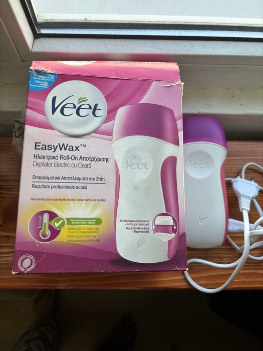 Veet easy wax.