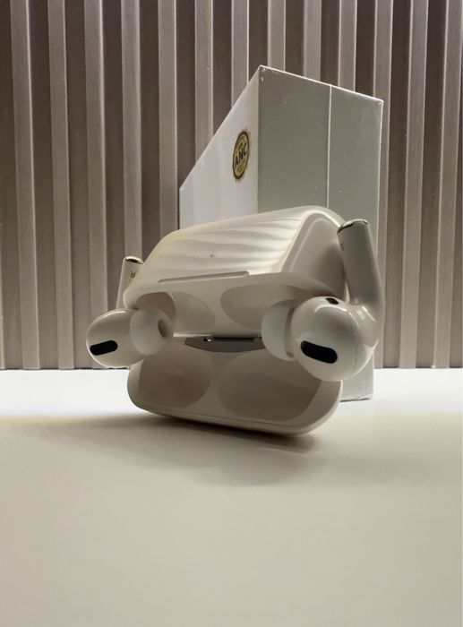 AirPods Full версия , в подарок кожанный чехол