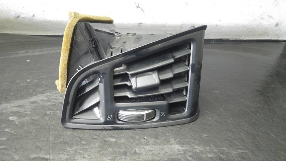 Grila ventilatie stanga ford kuga 2 dm2 1881659 am51ro18b09bhw