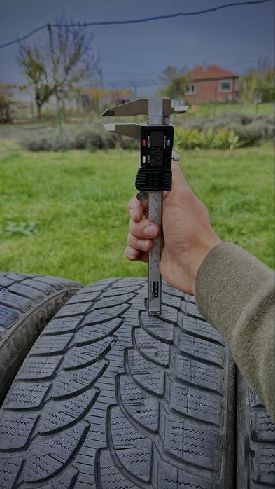 Зимни гуми 235/45/R19 BRIDGESTONE