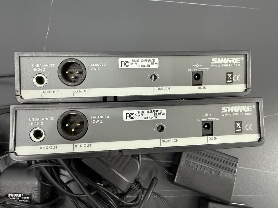 Два трансмитера и ресивера Shure