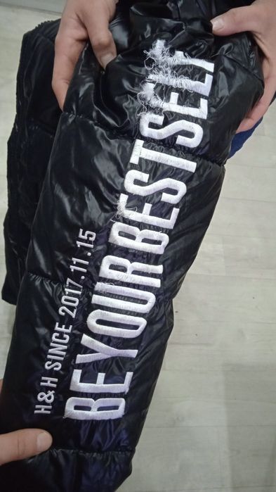 Продам куртку женскую