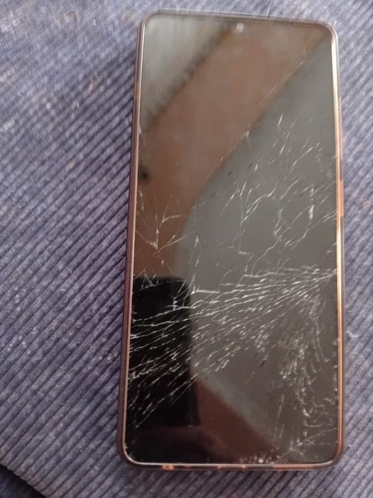 Продам телефон zte