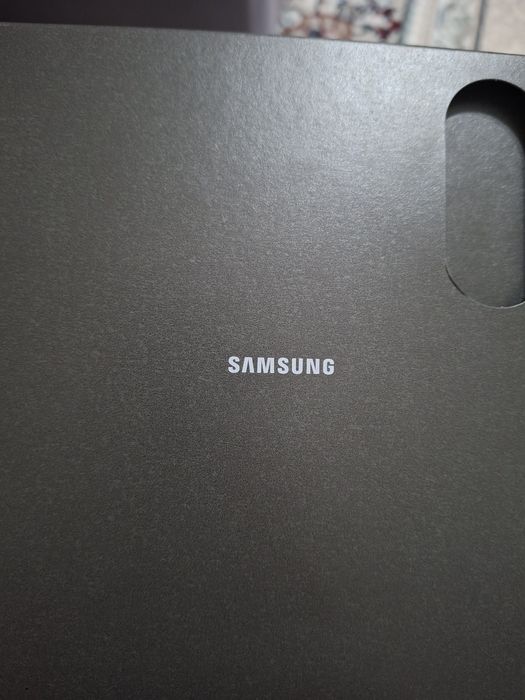 Продам абсолютно новый телефон