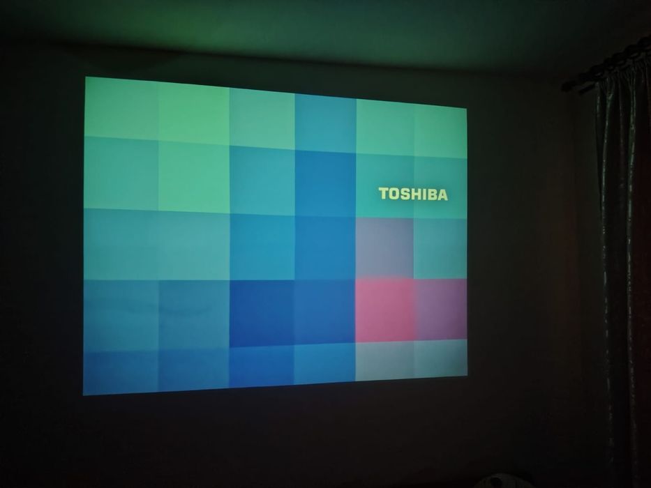 Videoroiector Toshiba