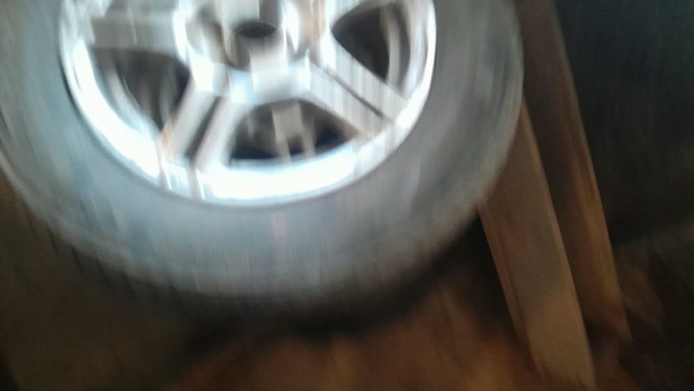 Продам летнюю резину