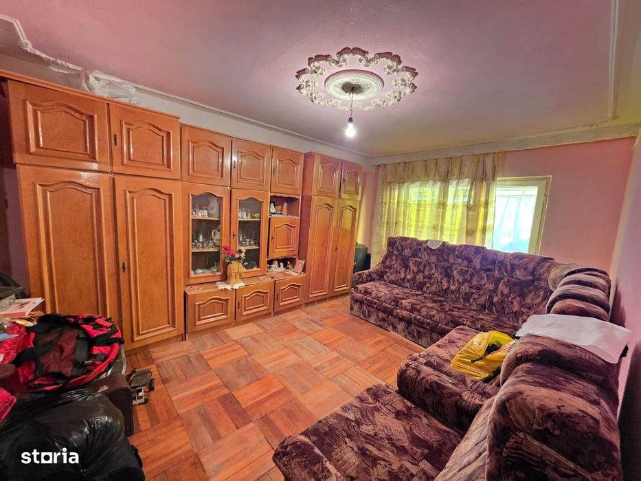 2 camere, decomandat, etaj intermediar, zona Episcopiei, 2 balcoane