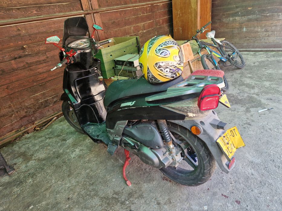 Vand scutar 125 a 2008 stare Forte bună