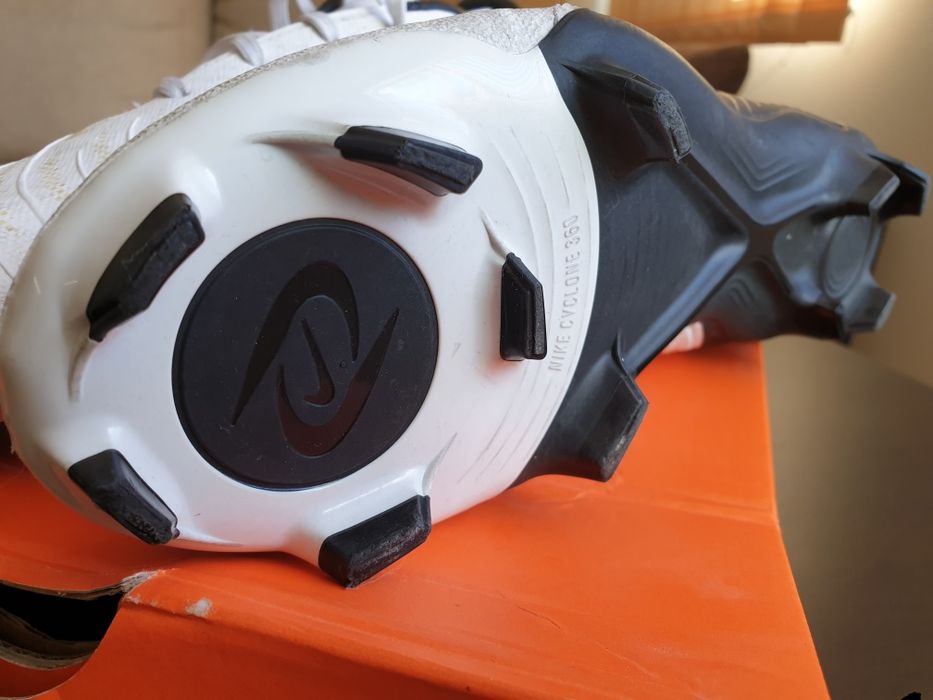 Бутонки Nike 40 номер.