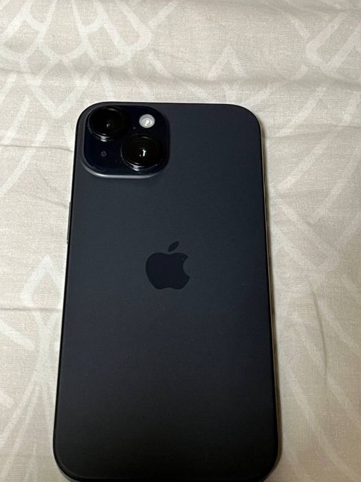 Продам айфон 15 отличный