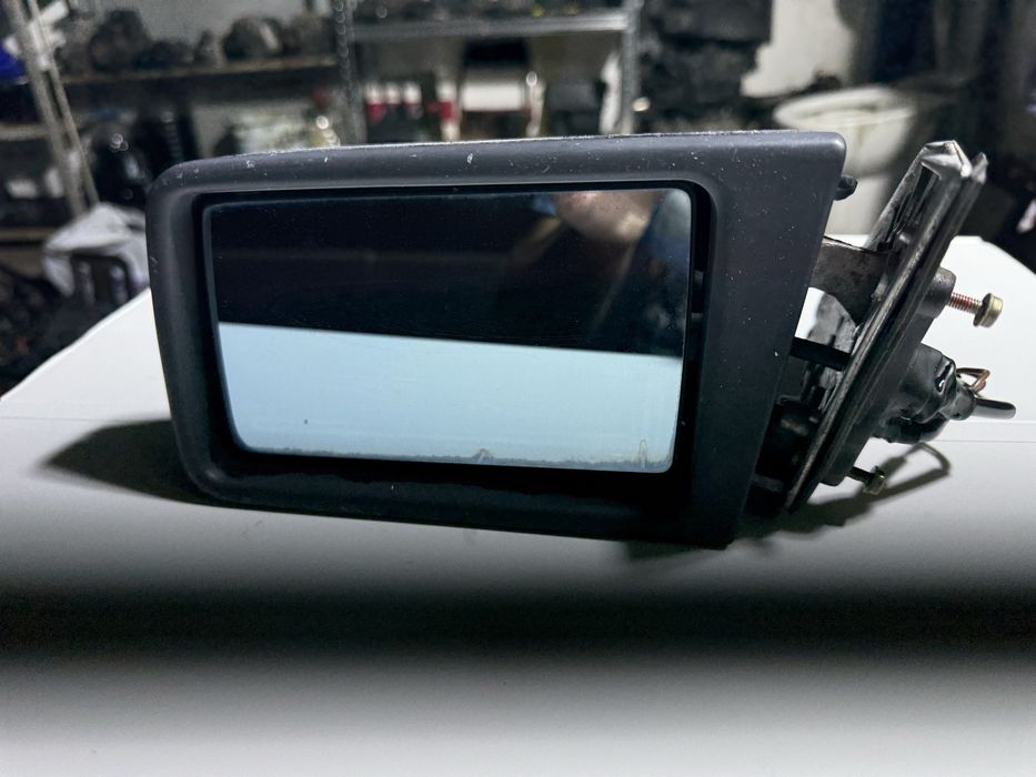 Огледала за Мерцедес 124,190 ел.