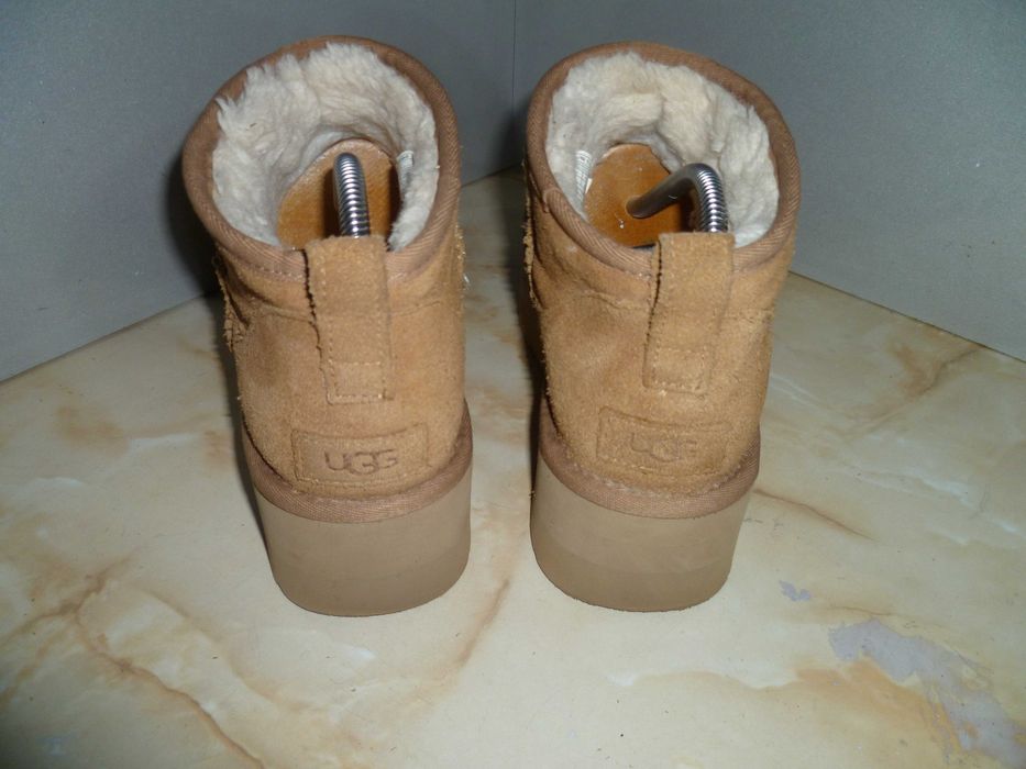 UGG оригинални ботуши №42